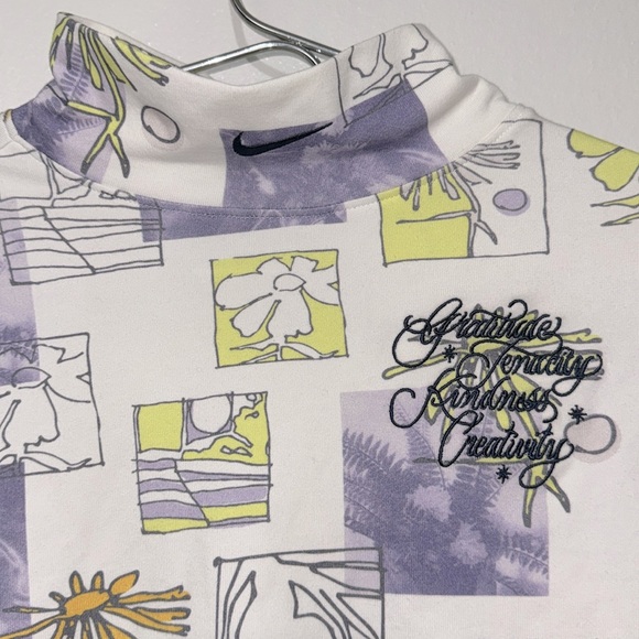 Nike WOMENS SIZE Small Essential Long Sleeve Mock Neck Shirt DO6221 100 - Picture 2 of 4